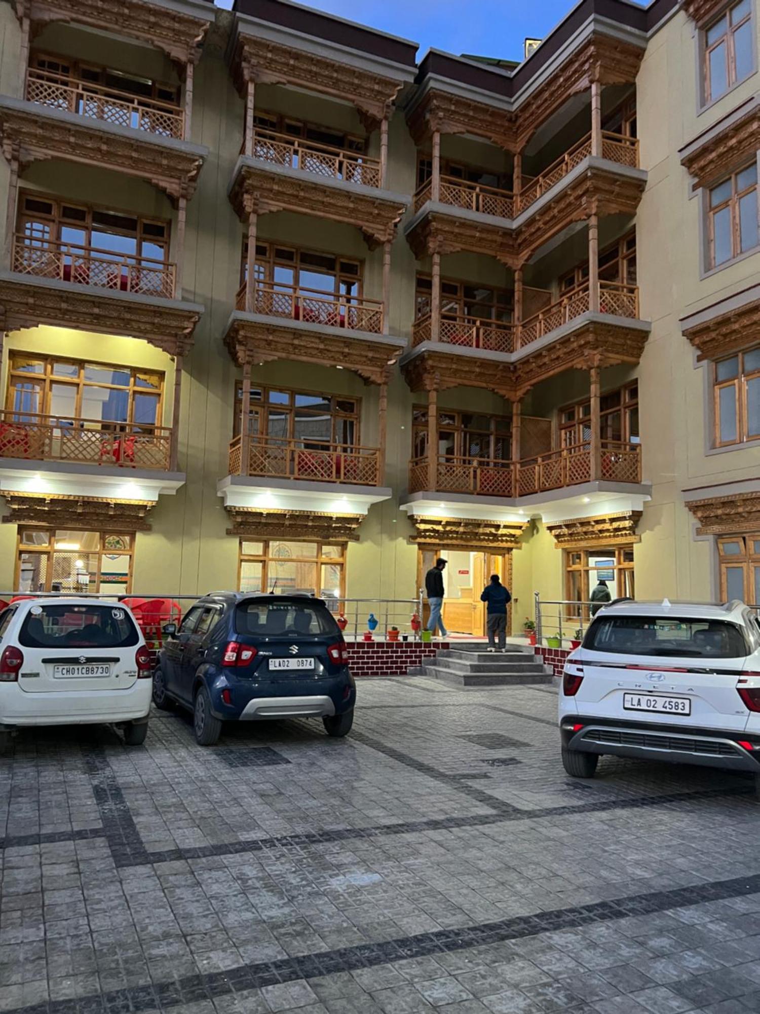 The Nangsay Hotel Leh Exterior foto