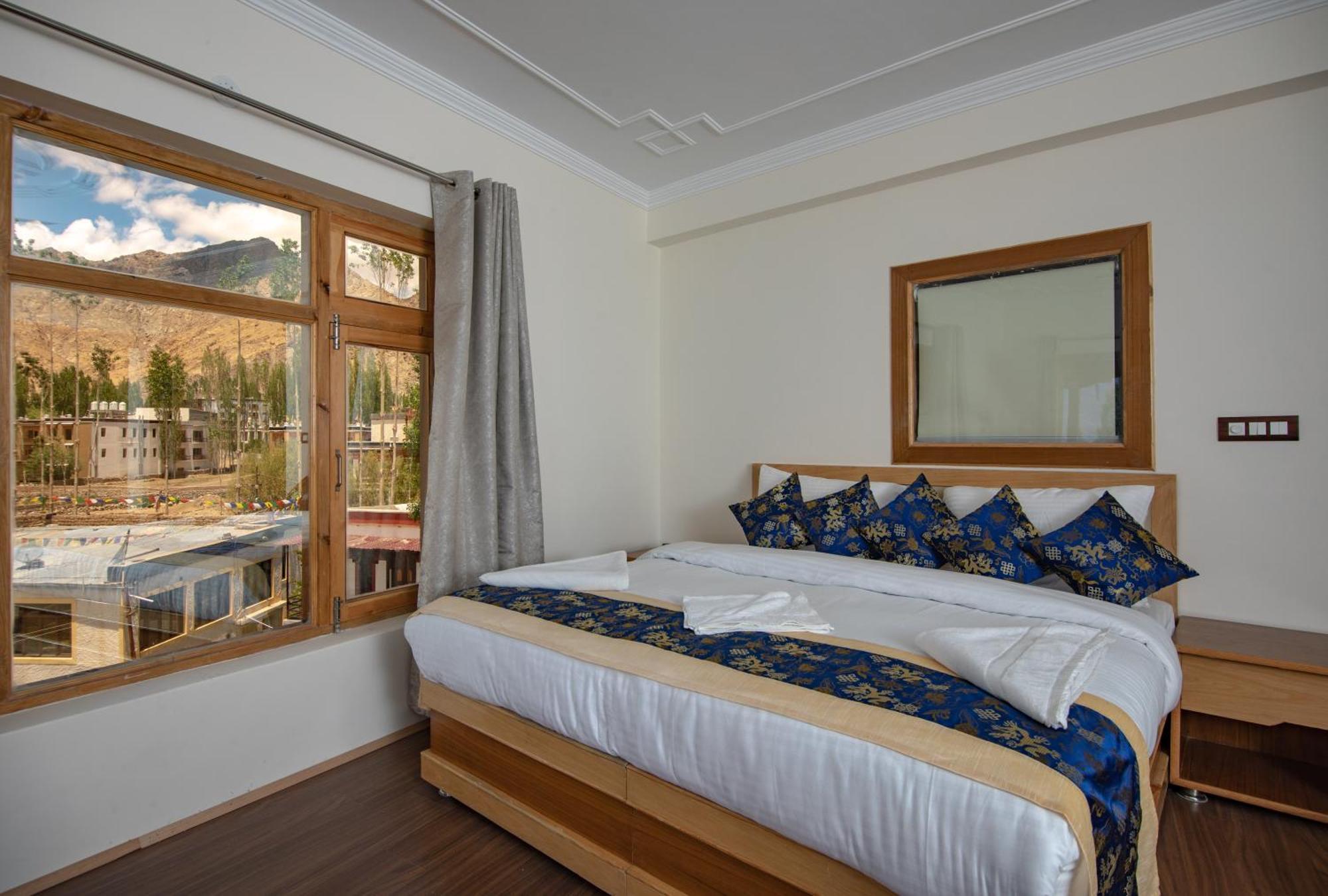 The Nangsay Hotel Leh Exterior foto
